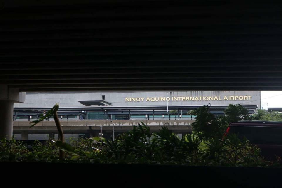 Eighty One Newport Boulevard 马尼拉 外观 照片