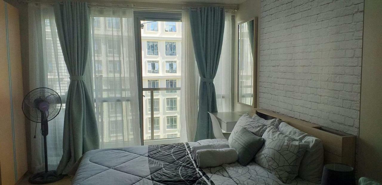 Eighty One Newport Boulevard 马尼拉 外观 照片