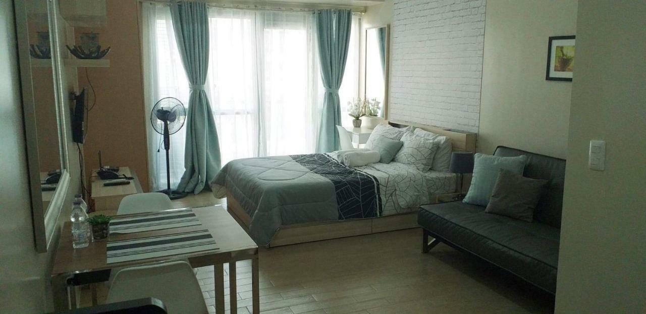 Eighty One Newport Boulevard 马尼拉 外观 照片