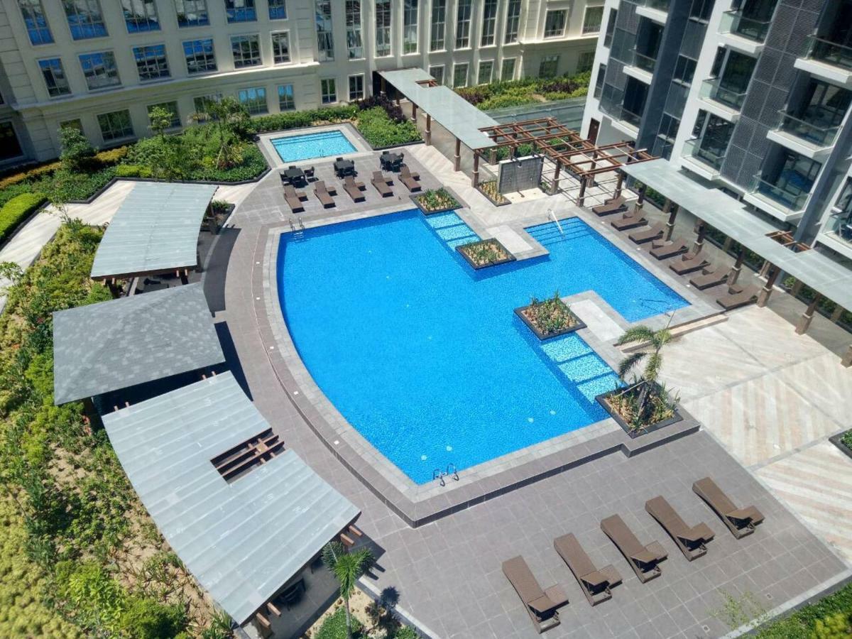 Eighty One Newport Boulevard 马尼拉 外观 照片